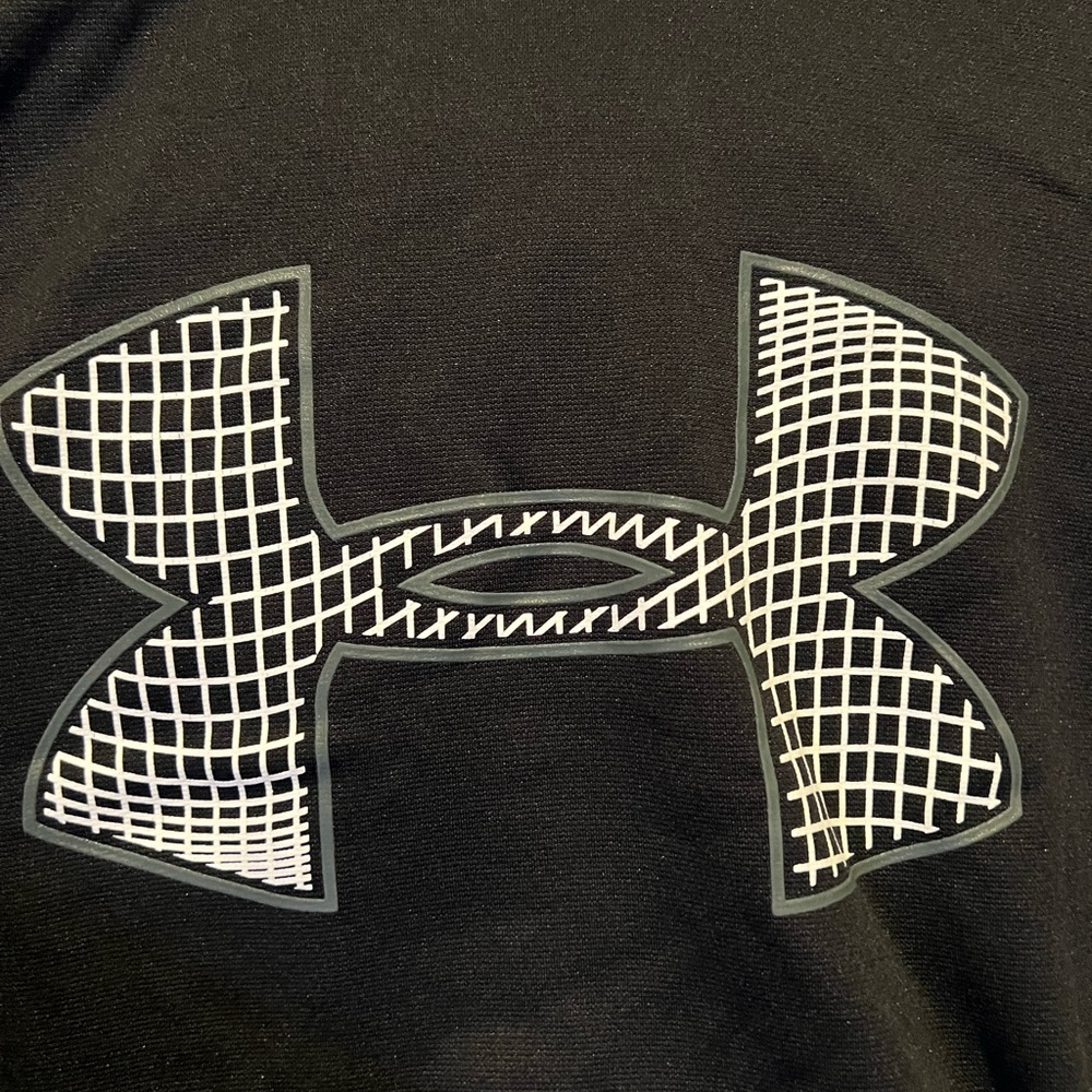Men’s small UA hoodie